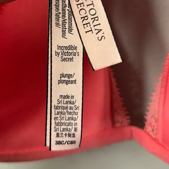 Incredible by Victoria’s Secret Plunge Bra size 38C pink lace lightly lined - Picture 6 of 8